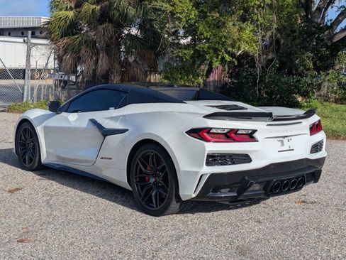 Used 2024 Chevrolet Corvette Z06 w/ Stealth Interior Trim Package image 8