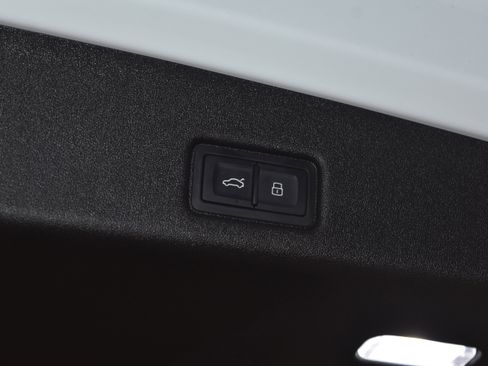 New 2025 Audi Q5 Premium image 26