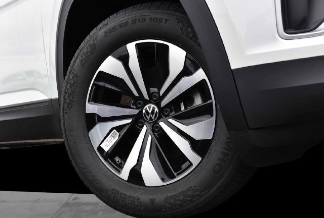 New 2026 Volkswagen Atlas SE FWD image 3