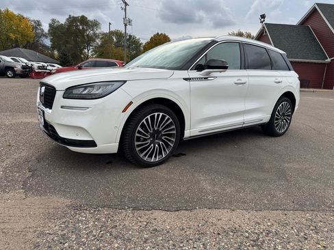 Used 2021 Lincoln Corsair Reserve image 10