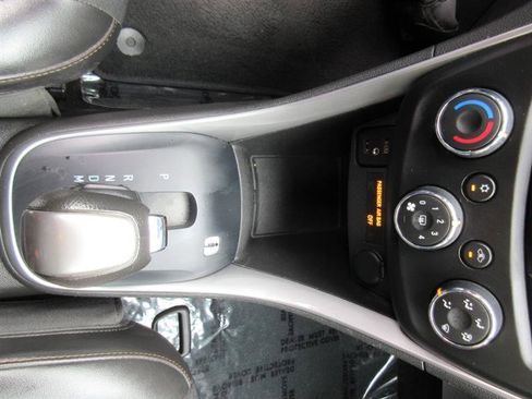 Used 2022 Chevrolet Trax LT w/ Driver Confidence Package AWD/4WD image 12