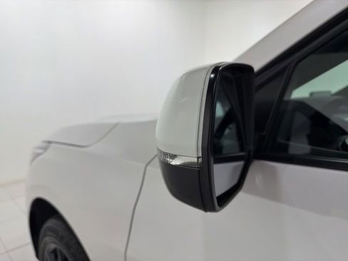 Certified 2025 Acura RDX SH-AWD image 9