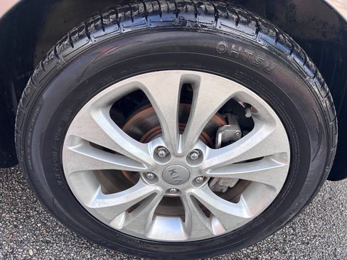 Used 2016 Kia Soul + FWD image 19