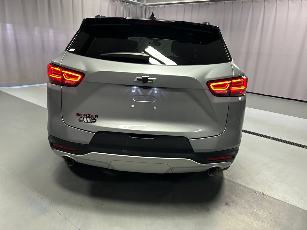 Used 2023 Chevrolet Blazer LT w/ Convenience Package FWD image 6