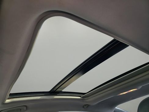 Used 2017 Chevrolet Malibu LT w/ Leather Package image 23