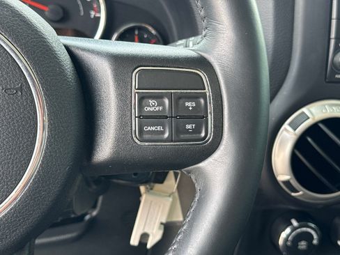 Used 2017 Jeep Wrangler Unlimited Sahara w/ Max Tow Package AWD/4WD image 29