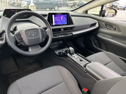 Certified 2024 Toyota Prius LE image 29