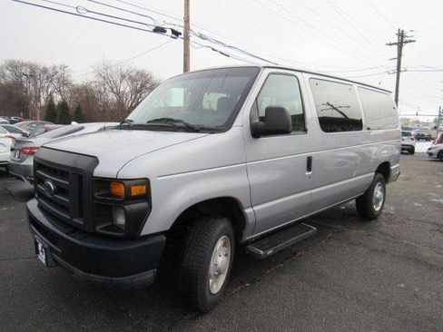 Used 2014 Ford E-350 and Econoline 350 XL w/ Power Windows & Locks Group image 3