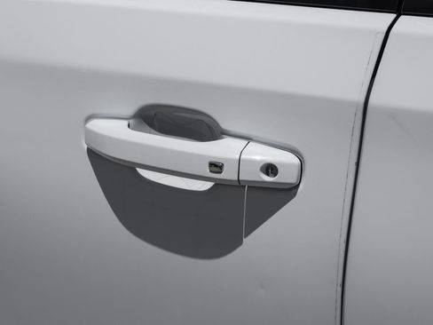 Used 2021 Chevrolet Silverado 1500 RST AWD/4WD image 42