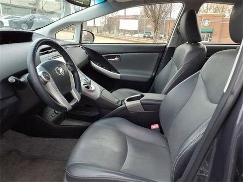 Used 2013 Toyota Prius Four image 10