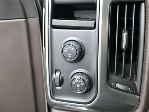 Used 2017 Chevrolet Silverado 1500 LTZ w/ High Desert Package image 21