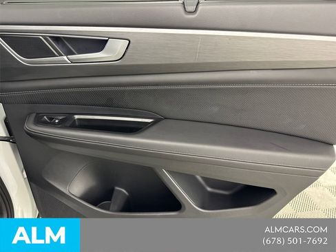 Used 2025 Volkswagen Atlas Cross Sport SE image 20