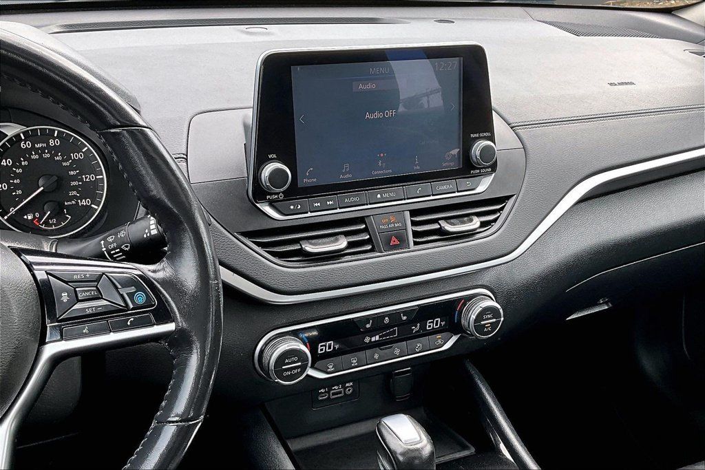 Used 2020 Nissan Altima 2.5 SV FWD image 3