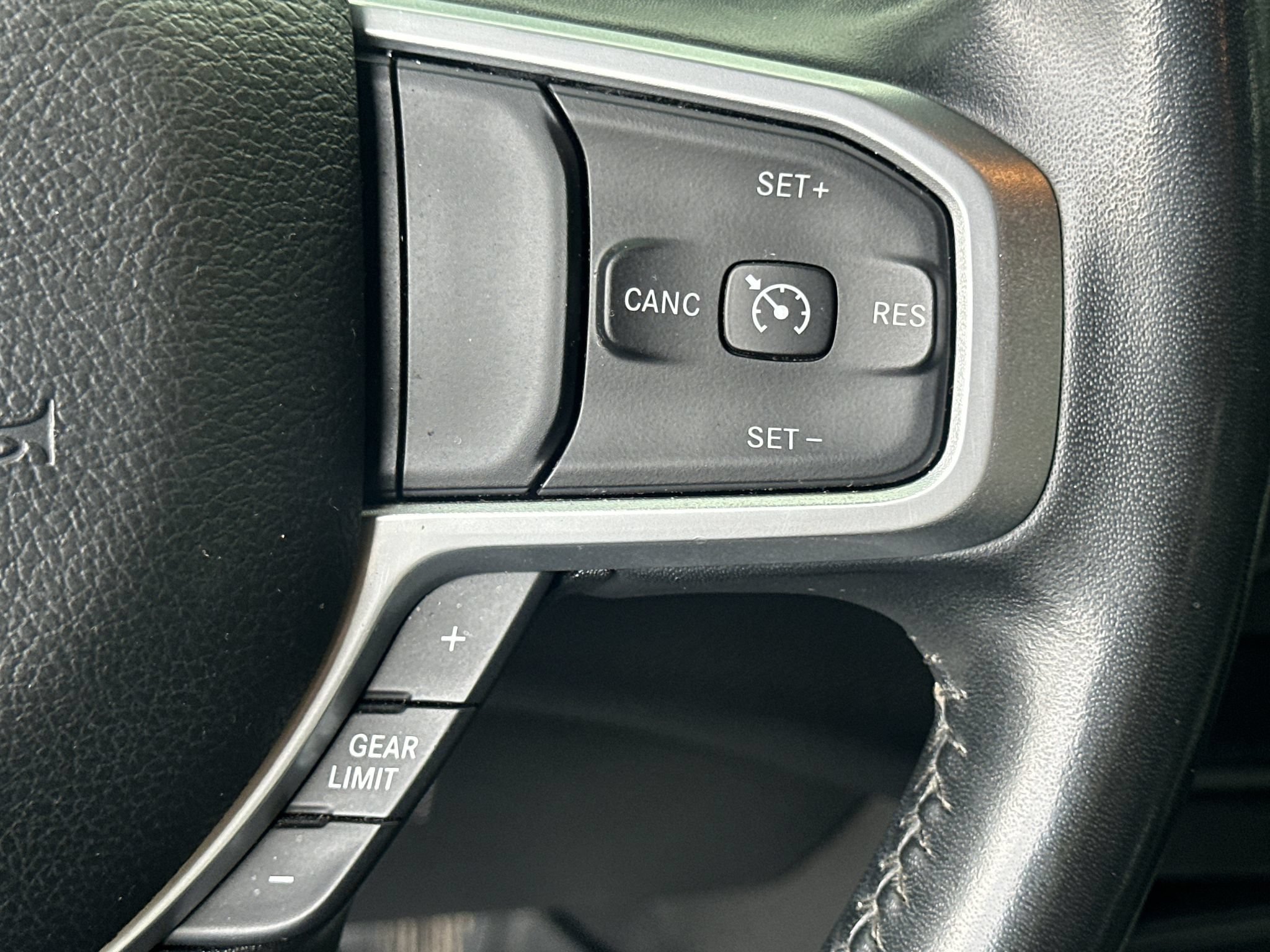 Used 2024 RAM 2500 Big Horn AWD/4WD image 18