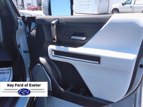 Used 2025 GMC Hummer EV 2X AWD/4WD image 33
