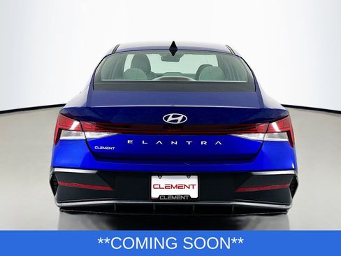 Used 2024 Hyundai Elantra SEL w/ Convenience Package FWD image 6