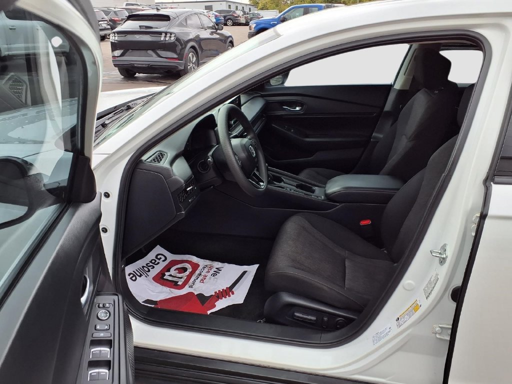 Used 2024 Honda Accord EX image 24