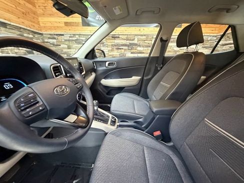 Certified 2026 Hyundai Venue SEL FWD image 13