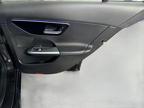 Used 2025 Mercedes-Benz C 300 Sedan image 28