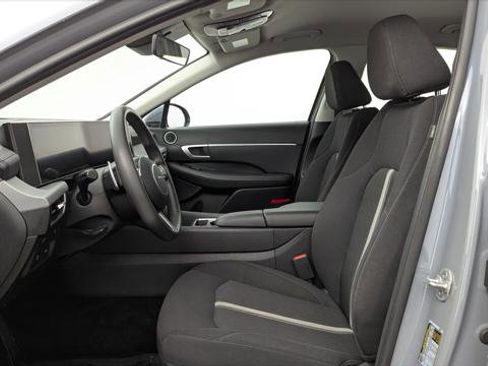 Used 2025 Hyundai Sonata SEL FWD image 14