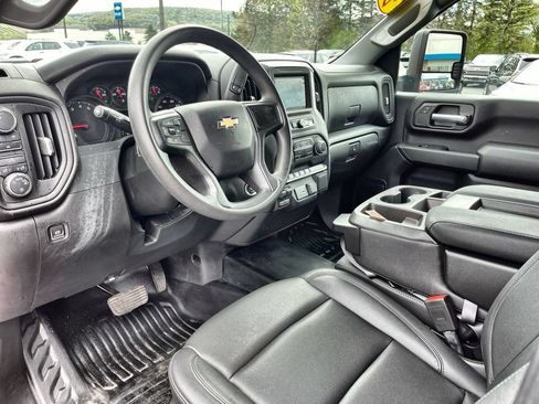 Used 2024 Chevrolet Silverado 2500 W/T w/ WT Convenience Package AWD/4WD image 10