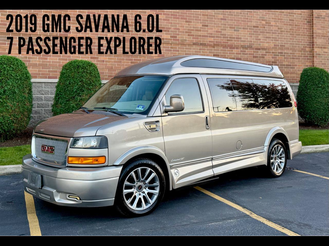 Used 2019 GMC Savana 2500 w/ Enhanced Convenience Package RWD image 1