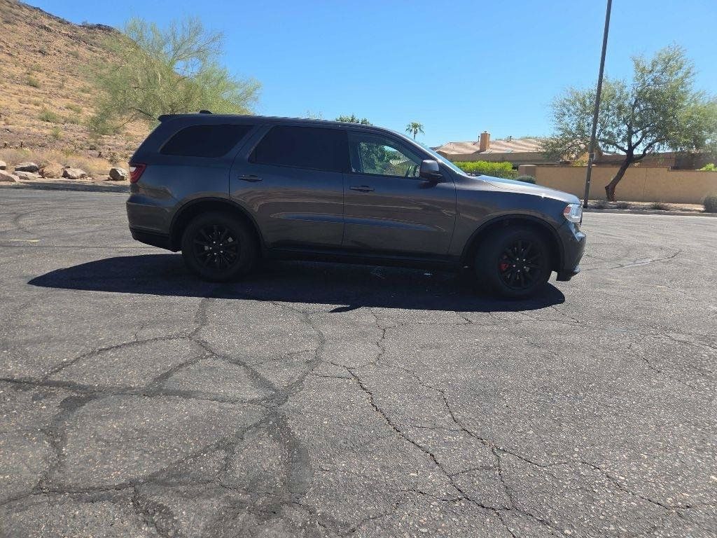 Used 2020 Dodge Durango SXT RWD image 2