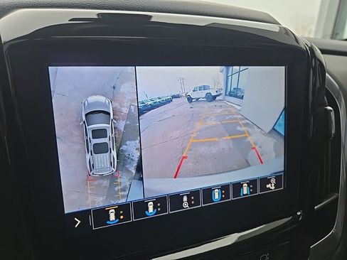 Used 2021 Chevrolet Traverse Premier w/ Redline Edition image 55