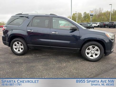 Used 2015 GMC Acadia SLE FWD image 2
