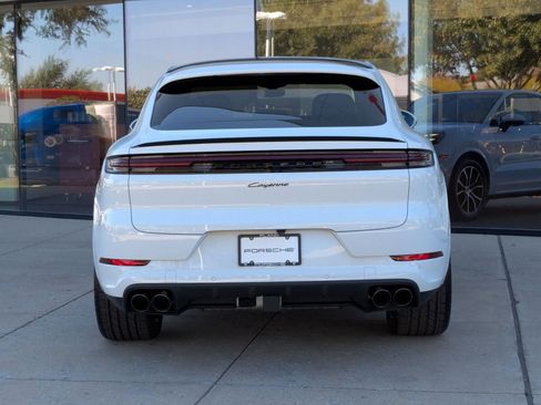New 2026 Porsche Cayenne Coupe image 10
