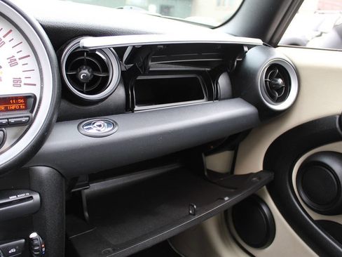 Used 2012 MINI Cooper Convertible image 32