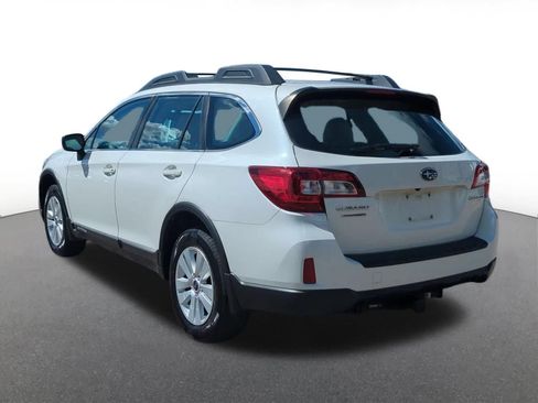Used 2017 Subaru Outback 2.5i AWD/4WD image 4
