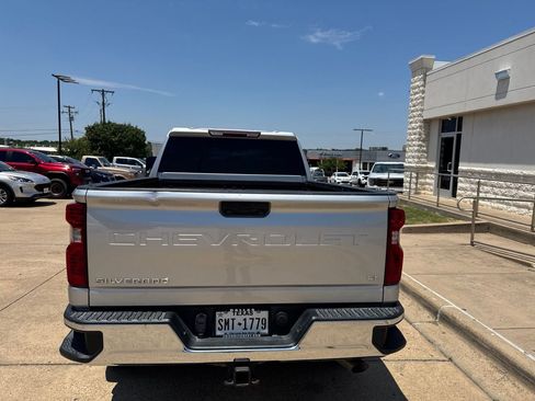Used 2022 Chevrolet Silverado 2500 LT w/ Convenience Package AWD/4WD image 5
