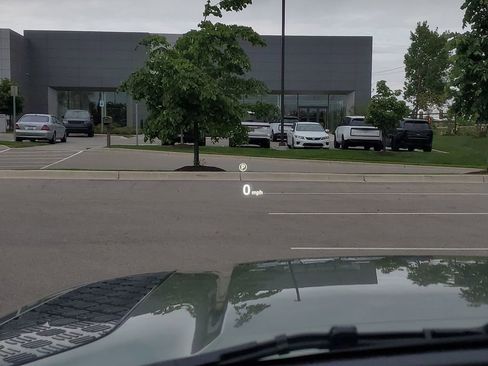 Used 2025 Land Rover Defender 130 X-Dynamic SE image 16