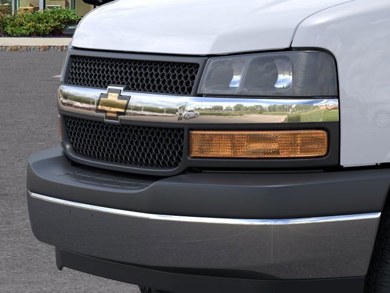 New 2026 Chevrolet Express 4500 w/ Power Convenience Package RWD image 13