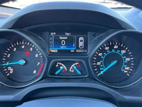 Used 2015 Ford Escape SE w/ Equipment Group 201A FWD image 37