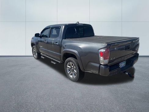 Used 2019 Toyota Tacoma Limited image 6