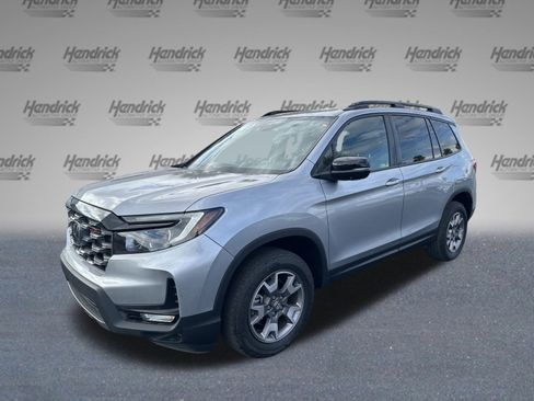 Used 2023 Honda Passport TrailSport image 5