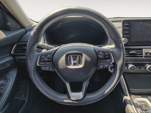 Used 2021 Honda Accord Touring image 12