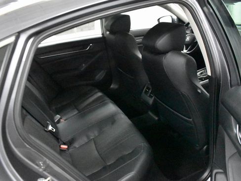 Used 2018 Honda Accord EX-L image 17