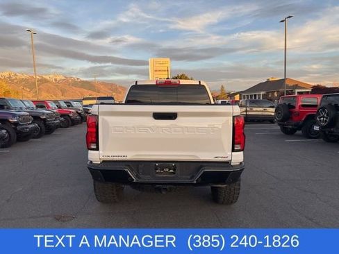 Used 2024 Chevrolet Colorado ZR2 w/ Technology Package image 10