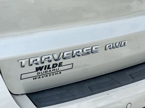 Used 2017 Chevrolet Traverse LT w/ Style and Technology Package image 17