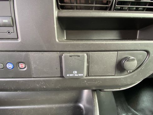 Used 2024 GMC Savana 2500 w/ Driver Convenience Package image 32