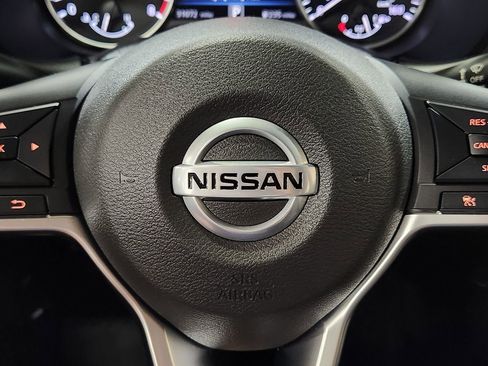 Used 2023 Nissan Sentra SV FWD image 38