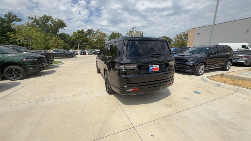 Used 2024 Jeep Grand Wagoneer L Series II w/ Quick Order Packagew 28T AWD/4WD image 3