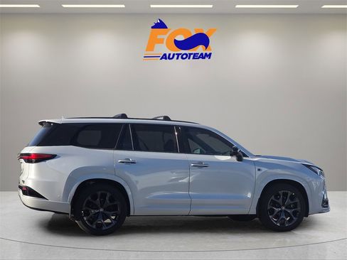 New 2026 Lexus TX 500h AWD image 6