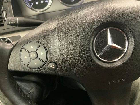Used 2011 Mercedes-Benz C 300 Sedan image 21