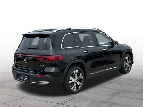 Used 2024 Mercedes-Benz EQB 300 4MATIC image 7