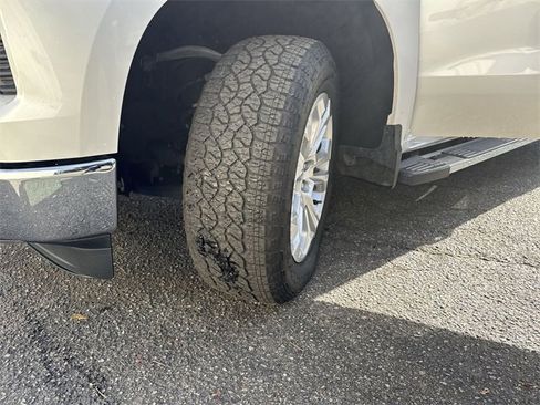 Used 2024 Chevrolet Silverado 1500 LTZ w/ LTZ Premium Package image 33