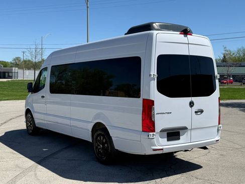 Used 2021 Mercedes-Benz Sprinter 2500 w/ Driver Convenience Package image 5